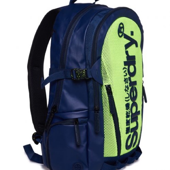 π SuperDry Backpack π - Picture 3 of 5